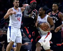 包含从转折点洛杉矶快船回应争议到密尔沃基雄鹿临场应变备战NBA季后赛，转会期马赛调整名单以备欧冠的词条