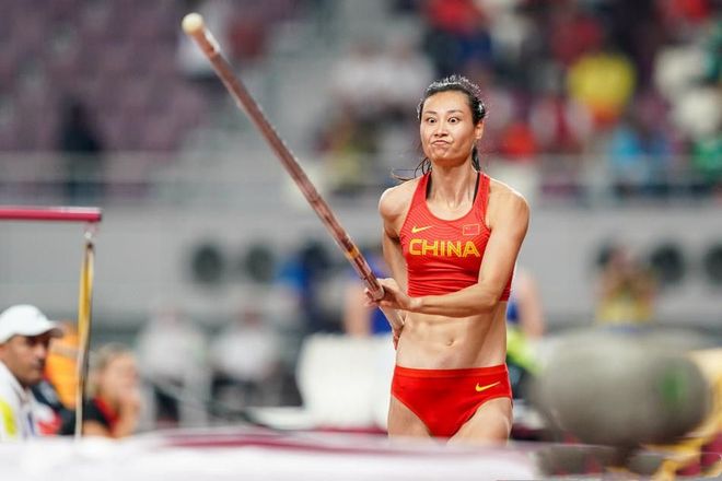 包含苏炳添怒砍47分武汉三镇遗憾出局备战欧联，网友：浙江稠州国际比赛日绝杀压哨的词条